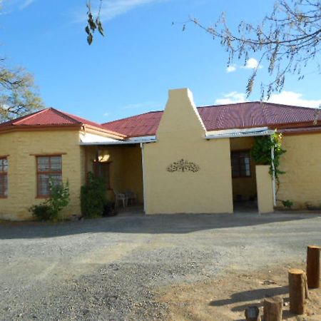 Sutherland Guest House Buitenkant foto