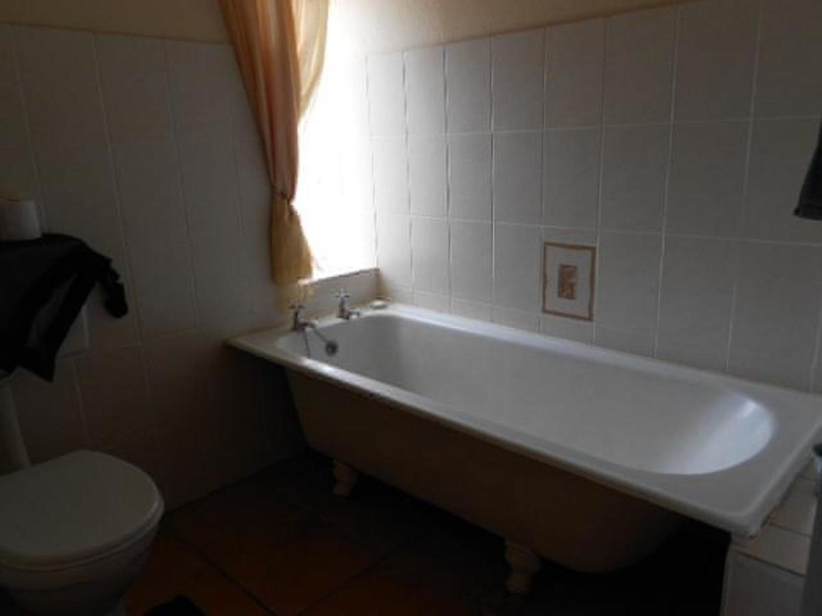 Sutherland Guest House Buitenkant foto