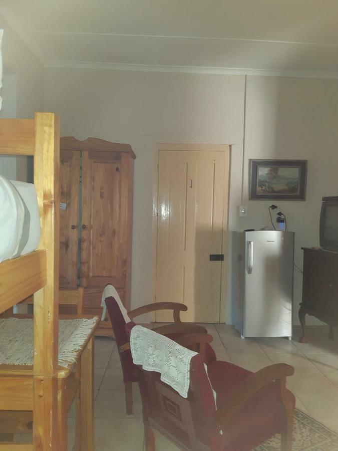 Sutherland Guest House Buitenkant foto